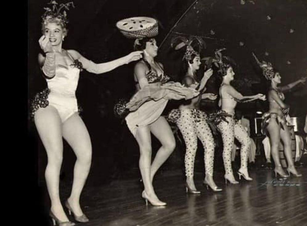 Danseur de Cabaret Les cabarets de Cuba. Danseuses de cabaret