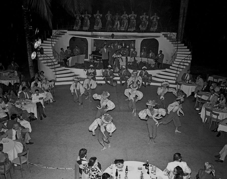 SansSouci Cabaret spectacle à l'étage du cabaret Sans Souci